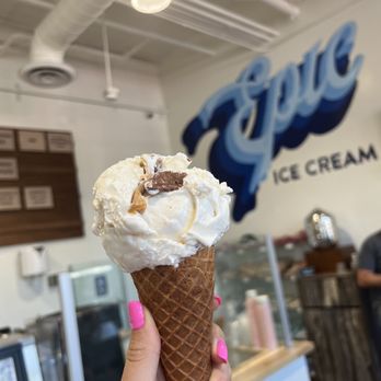 Scoops On Tap - Ice Cream & Frozen Yogurt Near Me - Covina, California