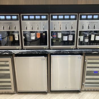 Embassy Suites by Hilton Philadelphia Valley Forge - Wine dispensers - Hotels Near Me - Wayne, Pennsylvania