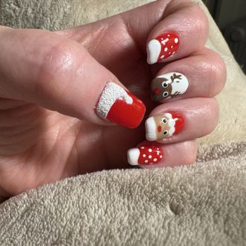 Daisy Nails - Hellen does an amazing job. All of the staff do amazing work - Nail Salons Near Me - West Saint Paul, Minnesota