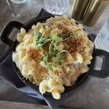 Wolf by Vanderpump at Caesars Republic Lake Tahoe - Heavenly Mac and cheese - American Near Me - Stateline, Nevada Wolf by Vanderpump at Caesars Republic Lake Tahoe - Heavenly Mac and cheese - American Near Me - Stateline, Nevada