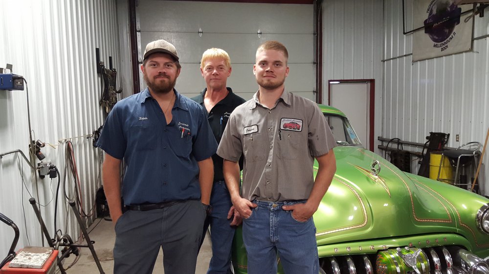 LUNDSTEDT AUTOMOTIVE Updated August 2024 13 Reviews 1401 E