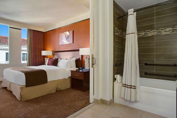 The Emily Morgan San Antonio - a DoubleTree by Hilton Hotel by null