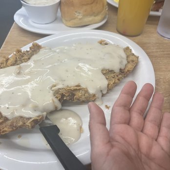Kelley's Country Cookin' - Bigger than my hand - American Near Me - Pearland, Texas Kelley's Country Cookin' - Bigger than my hand - American Near Me - Pearland, Texas