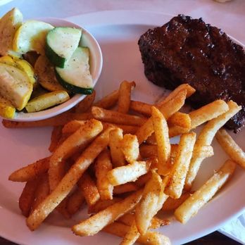 County Grill & Smokehouse - Barbeque Near Me - Hampton, Virginia