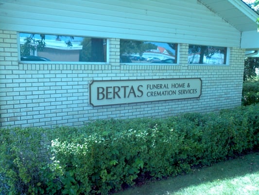 BERTAS FUNERAL HOME & CREMATION SER - Updated April 2026 - 200 W 3rd St
