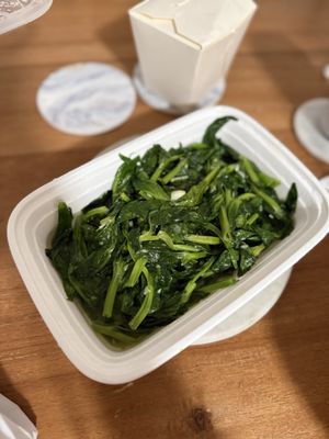 Yummy Yummy Noodles by null