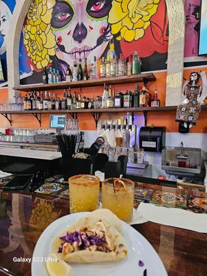 Tipzy's Tacos & Beer by null