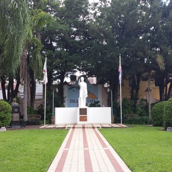 Jose Marti Park - View of the entire park from the park entrance - Parks Near Me - Tampa, Florida