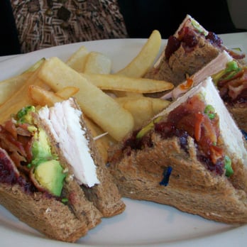 Ozzie's Diner - Ozzie's club sandwich / turkey, bacon, cream cheese and cranberry sauce - Diners Near Me - Commerce, California