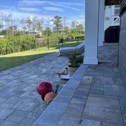 Brothers Landscaping - Paver install