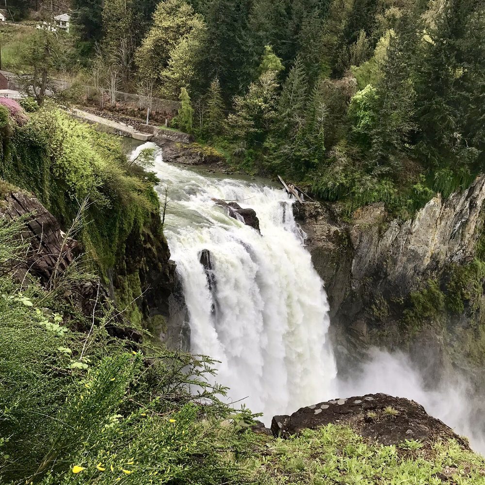 Customized Tours - Snoqualmie falls - Tours Near Me - Des Moines, Washington