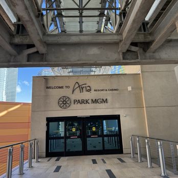 ARIA Express - Trains Near Me - Las Vegas, Nevada