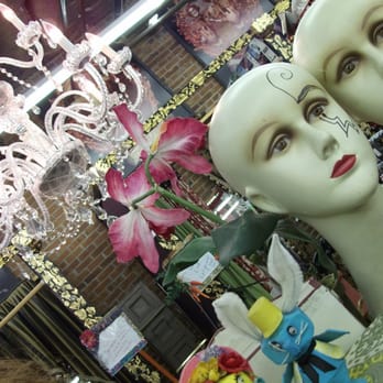 Junkee Clothing Exchange - all kinds of randomness at Junkee! - Used, Vintage & Consignment Near Me - Reno, Nevada