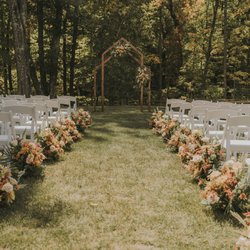 DeSantis Florist & Greenhouses