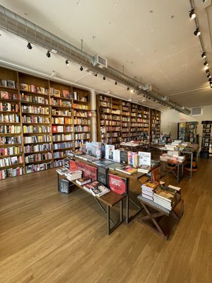 Books & Books by null