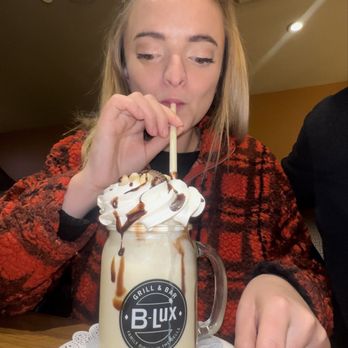 B-Lux Grill & Bar - Sports Bars Near Me - Wisconsin Dells, Wisconsin