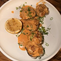 I could eat a dozen of these clams