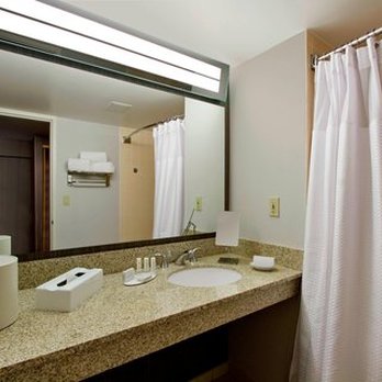 Courtyard by Marriott Lyndhurst Meadowlands - Hotels Near Me - Lyndhurst, New Jersey Courtyard by Marriott Lyndhurst Meadowlands - Hotels Near Me - Lyndhurst, New Jersey