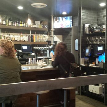 Fish N Beer - Bar - Seafood Near Me - Denver, Colorado