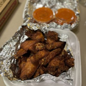 NY Crust Pizza - Wings - Salad Near Me - Los Angeles, California