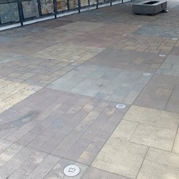 Outdoor paver display (so convenient!)