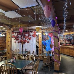UpTown Grill - Valentine's Day decorations