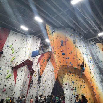 Movement LIC - Rock Climbing Near Me - Long Island City, New York Movement LIC - Rock Climbing Near Me - Long Island City, New York