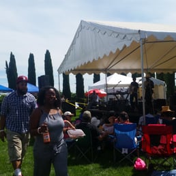 Cajun Festival at E2 winnery....so much fun. Fantastic food and music. Cajun Festival at E2 winnery....so much fun. Fantastic food and music.