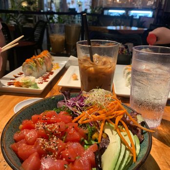 Lahaina Sushi Ko - Poke bowl with iced coffee - Sushi Bars Near Me - Lahaina, Hawaii