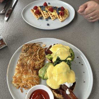 Cheeky's - Yuzu waffles w berries - Breakfast & Brunch Near Me - Palm Springs, California
