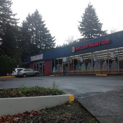 Miller Paint - Lots of parking