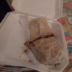Pupuseria La Salvadoreña - Burrito