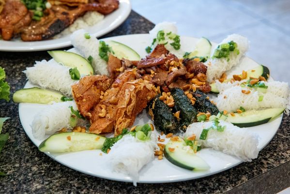 CƠM TẤM ĐÀO VIÊN by null