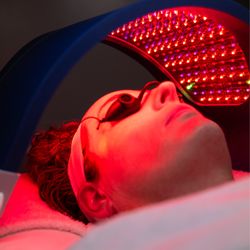 Pure Spa - Celluma LED treatment