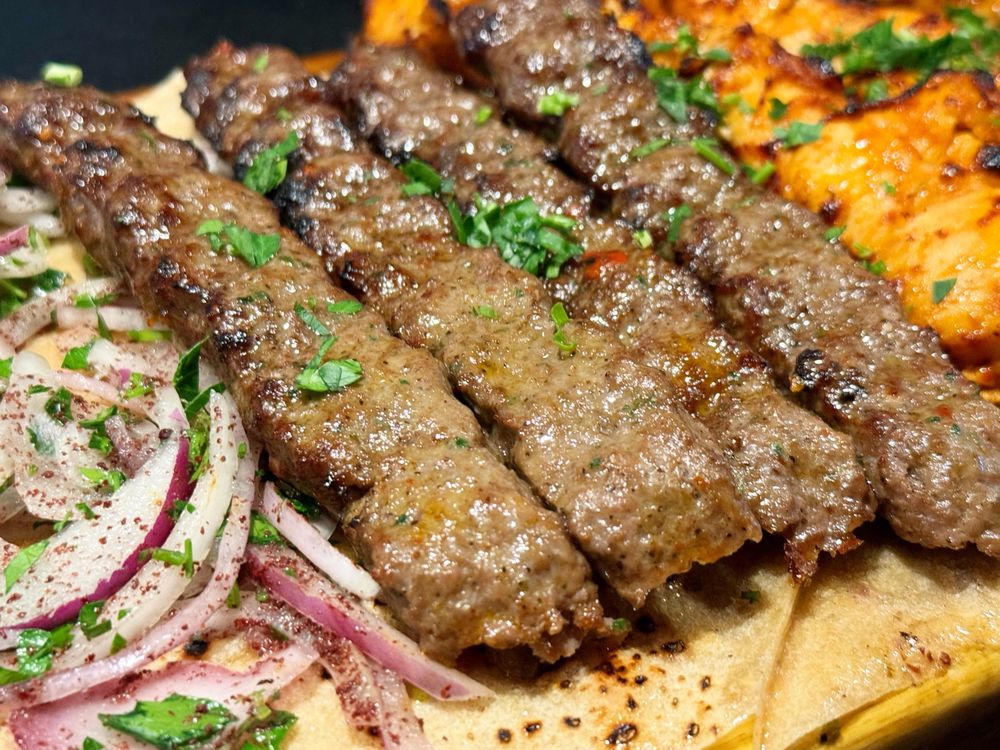 Sham Restaurant Image