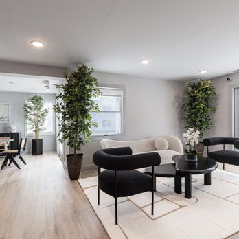 Village at Bridgewater - Upgraded Resident Lounge - Apartments Near Me - Bridgewater, New Jersey Village at Bridgewater - Upgraded Resident Lounge - Apartments Near Me - Bridgewater, New Jersey