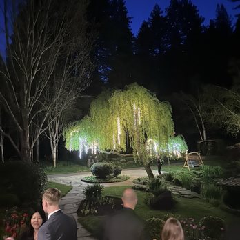 Nestldown - Behind dance floor room - Venues & Event Spaces Near Me - Los Gatos, California Nestldown - Behind dance floor room - Venues & Event Spaces Near Me - Los Gatos, California