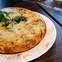 Espuma - 西班牙火腿菠菜奄列 $58