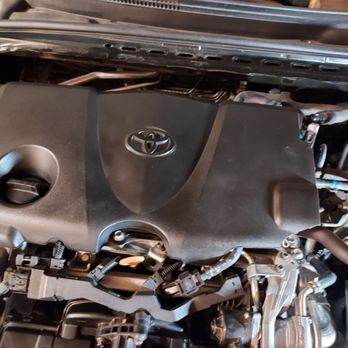 AutoNation Toyota Tempe - Cover corner broke by the mechanic and the advisor - Car Dealers Near Me - Tempe, Arizona AutoNation Toyota Tempe - Cover corner broke by the mechanic and the advisor - Car Dealers Near Me - Tempe, Arizona