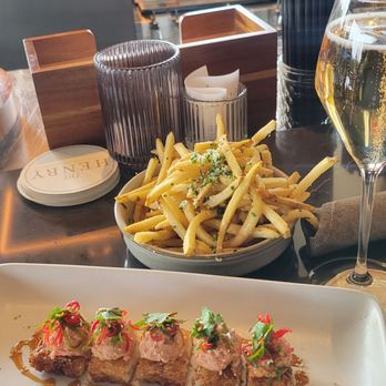 The Henry - New American Near Me - Houston, Texas