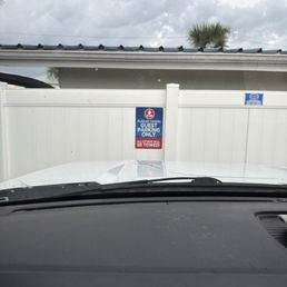 Free parking Free parking
