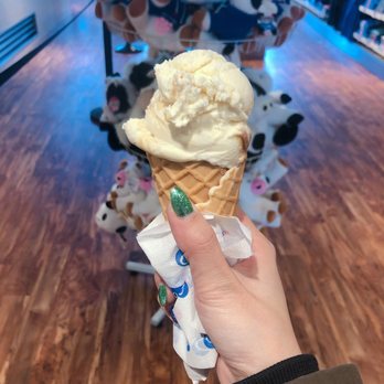 COWS - Ice Cream & Frozen Yogurt Near Me - Niagara On the Lake, Ontario COWS - Ice Cream & Frozen Yogurt Near Me - Niagara On the Lake, Ontario