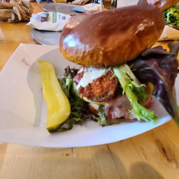 Lucky Dog Cafe - Poppin burger rare, covered in bacon and Jalapeno Poppers. Very good! - Cafes Near Me - Confluence, Pennsylvania