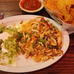 Los Amigos - Arroz con Pollo (Chicken with Rice)--very tasty, a little light on the protein.