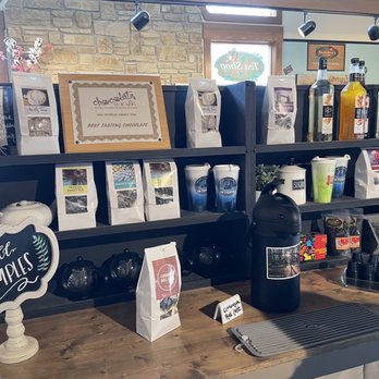 Sweetea's Tea Shop - Inside - Coffee & Tea Near Me - Nashville, Indiana Sweetea's Tea Shop - Inside - Coffee & Tea Near Me - Nashville, Indiana