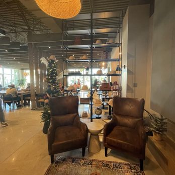 Carmela Coffee - Westlake - Comfortable chairs. - Coffee Roasteries Near Me - Westlake, Florida