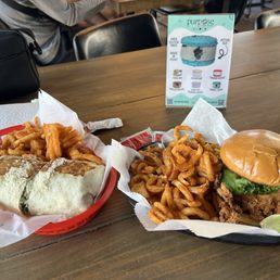 The Chicken Caesar wrap is worth the hype 10/10. Original chicken sandwich is impossibly crunchy and yummy.   We will be back!