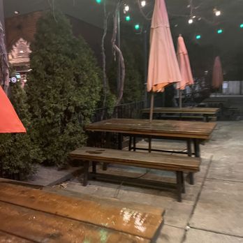 Lavash Cafe - Outdoor sitting area - Mediterranean Near Me - Columbus, Ohio