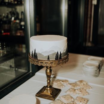 The Queen's Cups - Bakeries Near Me - Worcester, Massachusetts