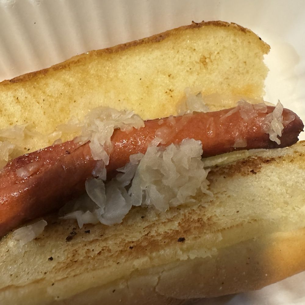 Cubby's - Hot dog with sauerkraut - Burgers Near Me - Manhattan, New York